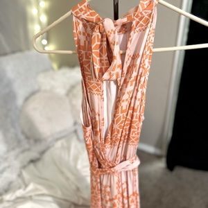 Beautiful summer/spring dress. Never worn just been in my closet.